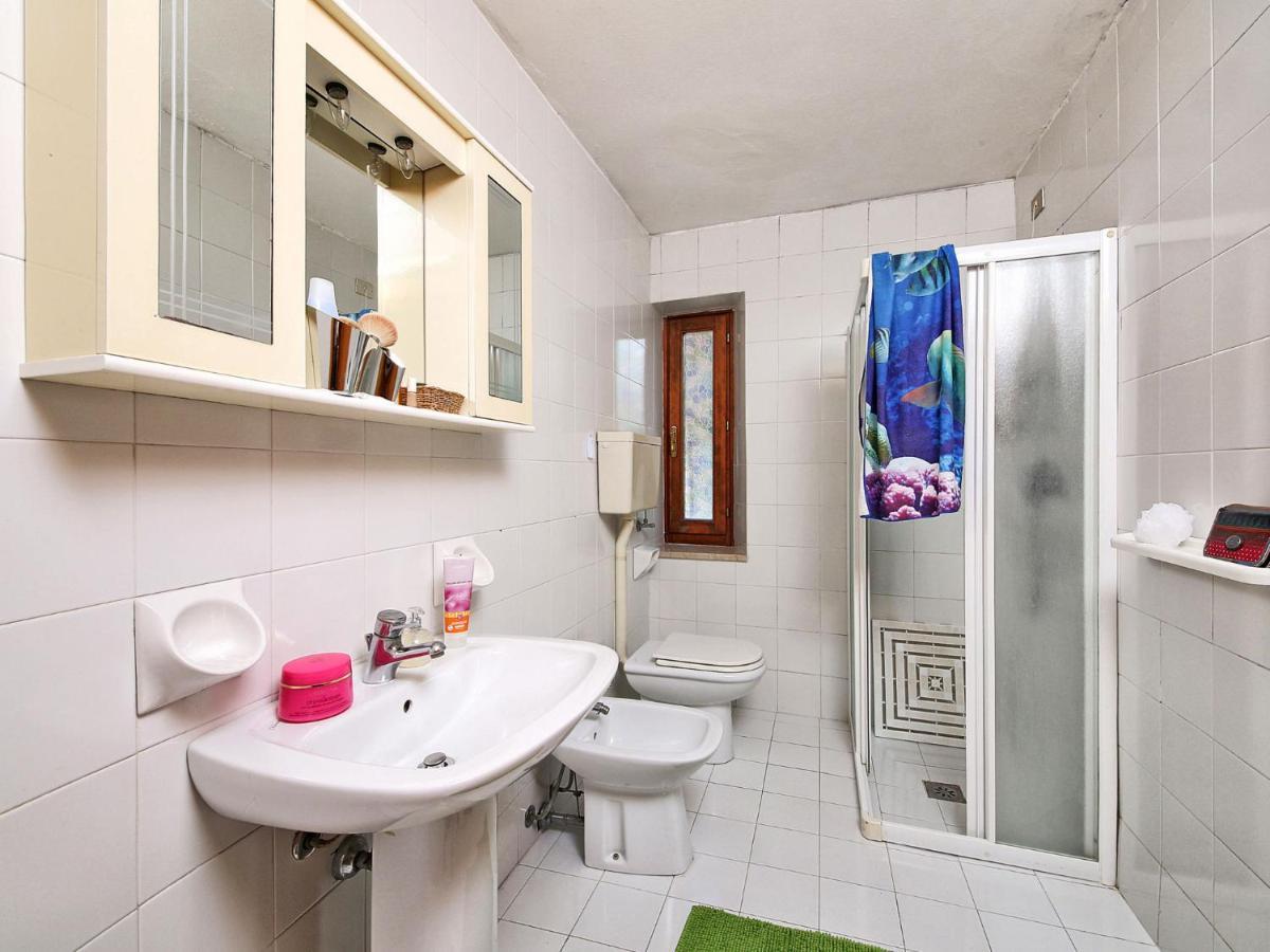 Apartment Torretta 1 By Interhome San Felice del Benaco Luaran gambar